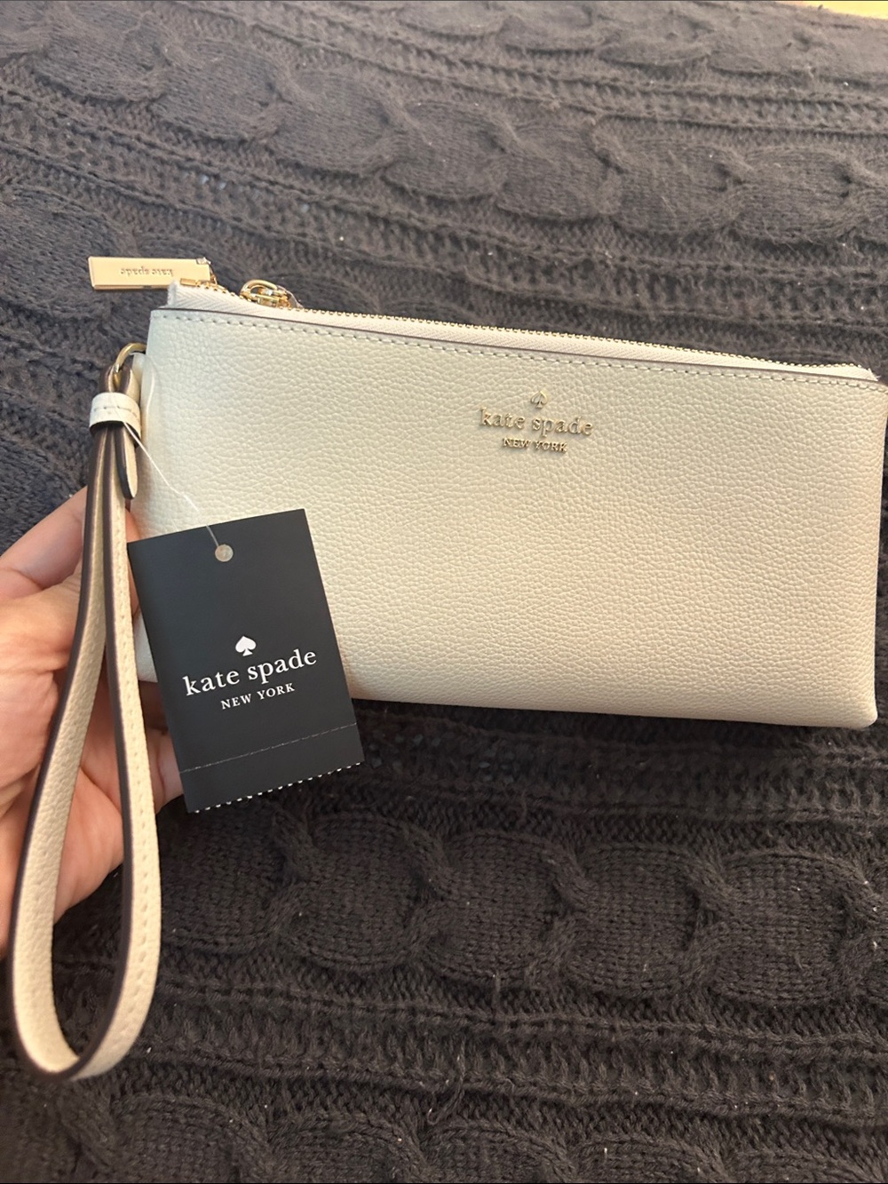 SOLD -NWT kate spade Leather Pebbled Wristlet Clutch in white. Two zipper